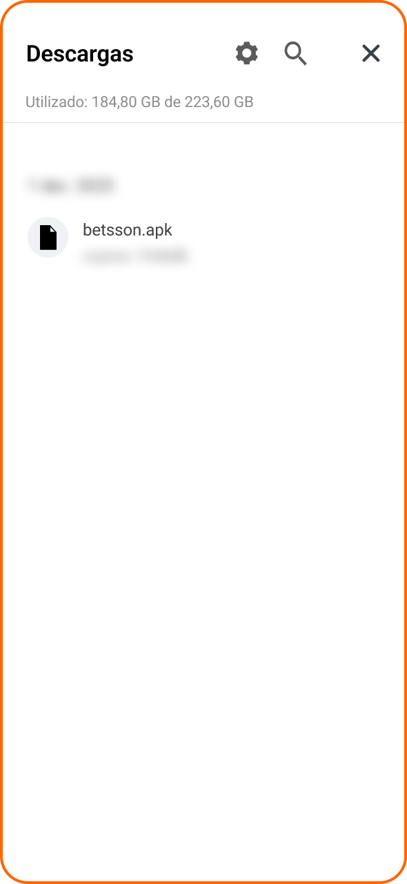 Busca el archivo APK de Betsson descargado y ábrelo.
